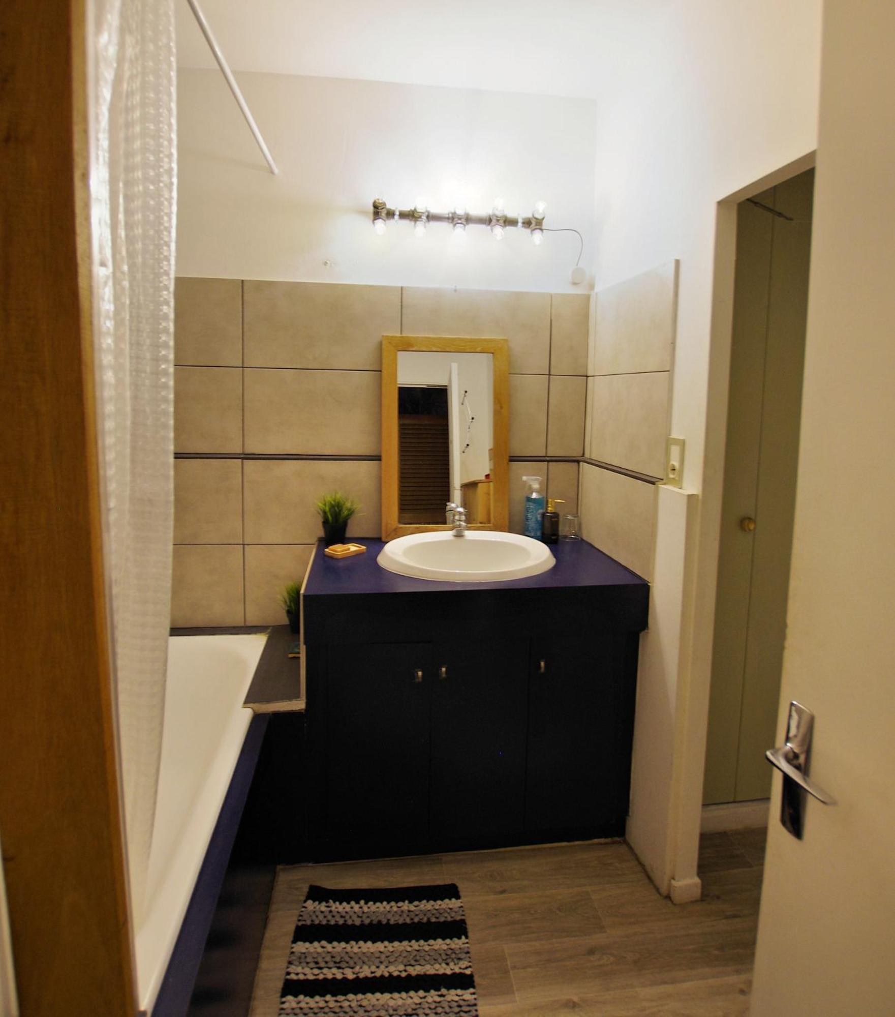 Hostel Les Cordees Liees Алби Екстериор снимка