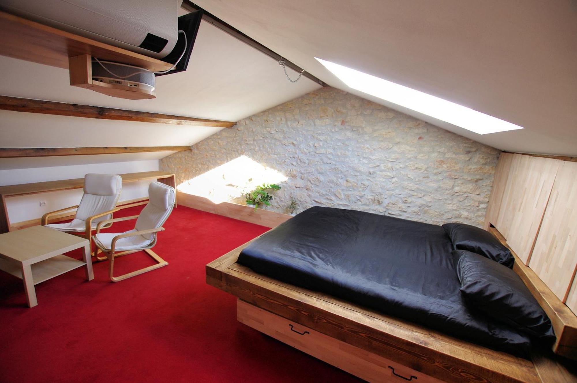 Hostel Les Cordees Liees Алби Екстериор снимка